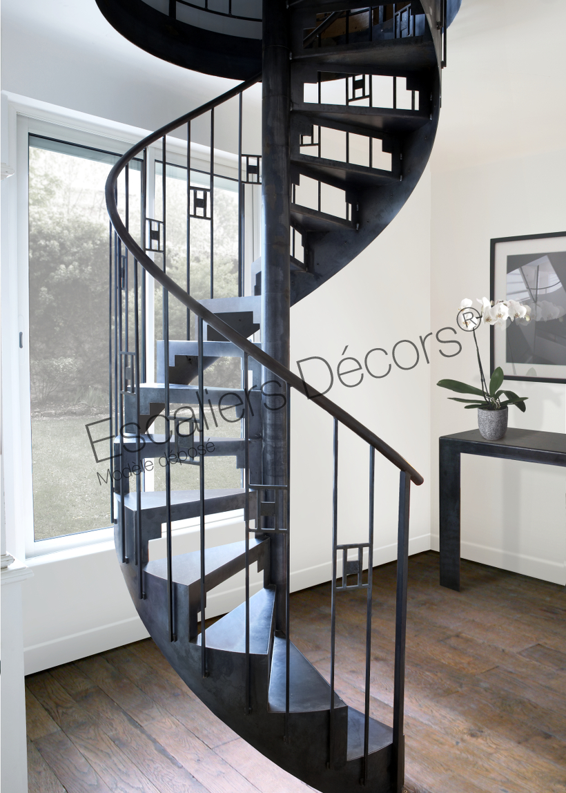 Photo DH85 - SPIR'DÉCO® Art Déco. Escalier intérieur métallique hélicoïdal pour une décoration Art Déco.